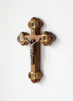 Крест деревянный с частицами святынь (оливковое дерево, 18Х12 см)